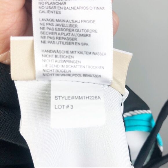 MICHAEL KORS | V Design One Piece Swimsuit Size 6 - Picture 7 of 7